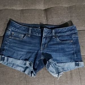 American Eagle Low Rise Stretch Shorts